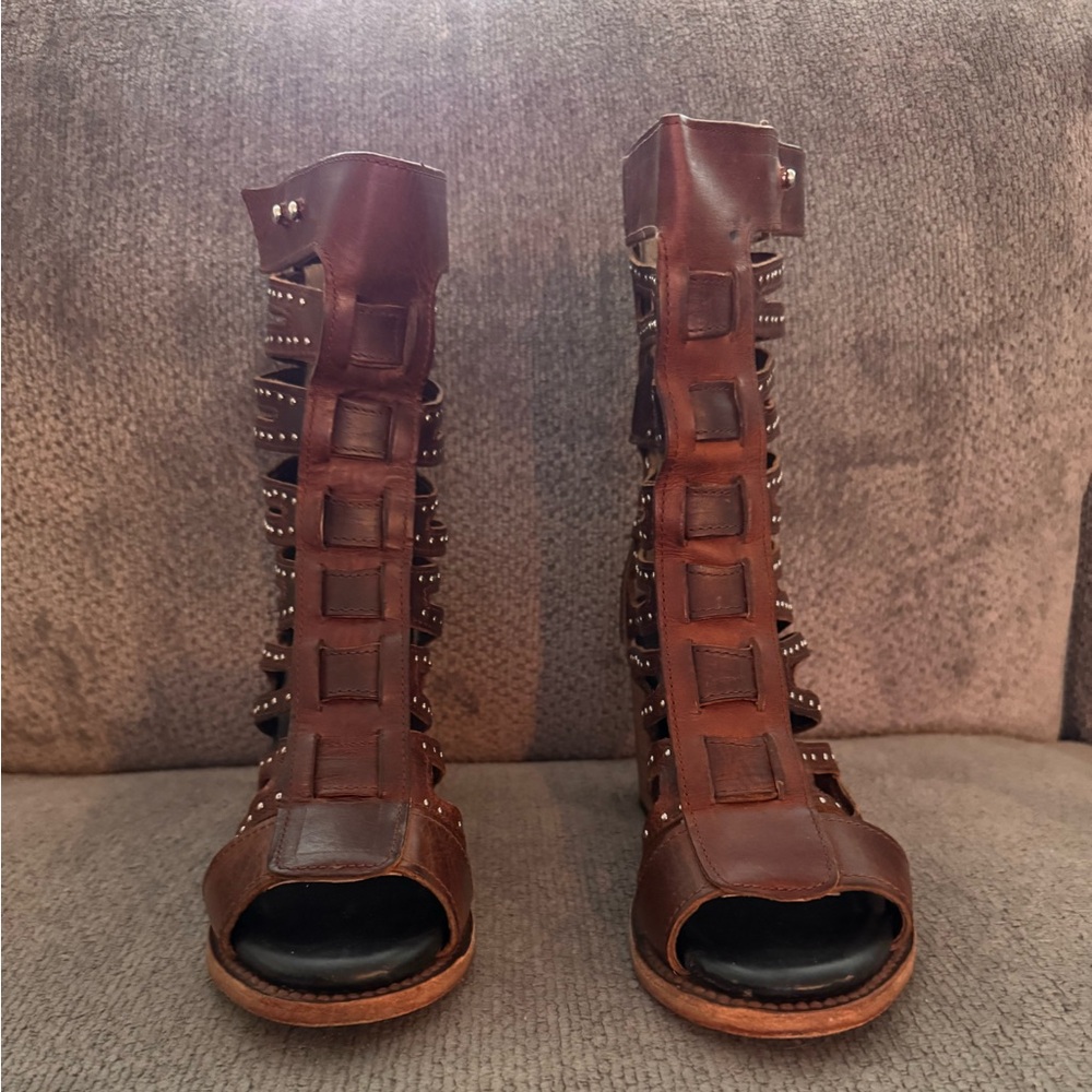 Freebird by Steven Lotus sandals size 8